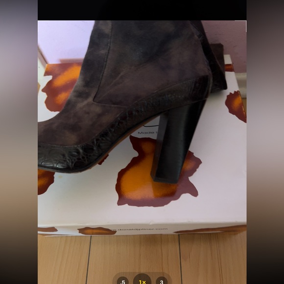 DONALD J PLINER HIGH LEG BOOTS - Picture 11 of 13